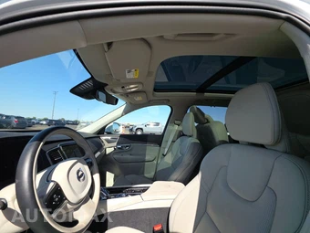 2024 Volvo XC90 B6 Ultimate Bright Theme 6-Passenger – miniatura 21