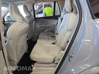 2024 Volvo XC90 B6 Ultimate Bright Theme 7-Passenger - miniatura 13