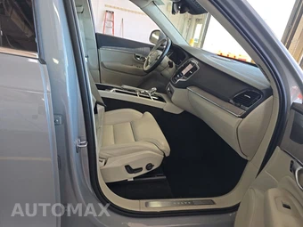 2024 Volvo XC90 B6 Ultimate Bright Theme 7-Passenger - miniatura 8