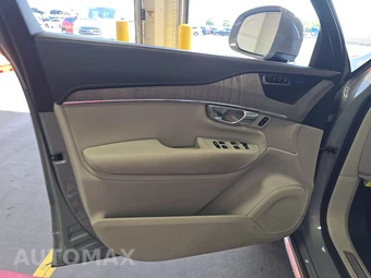 2024 Volvo XC90 B6 Ultimate Bright Theme 7-Passenger - miniatura 9