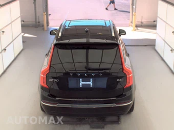 2024 Volvo XC90 B6 Ultimate Bright Theme 7-Passenger – miniatura 5