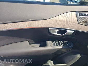 2024 Volvo XC90 B6 Ultimate Bright Theme 7-Passenger – miniatura 9