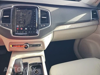 2024 Volvo XC90 Recharge Plug-In Hybrid T8 Core Bright Theme 7-Passenger - miniatura 11