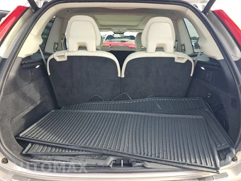 2024 Volvo XC90 Recharge Plug-In Hybrid T8 Core Bright Theme 7-Passenger - miniatura 17