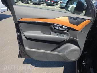 2024 Volvo XC90 Recharge Plug-In Hybrid T8 Plus Bright Theme 6-Passenger - miniatura 9