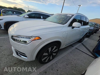 2024 Volvo XC90 Recharge Plug-In Hybrid T8 Plus Bright Theme 7-Passenger