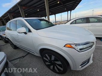 2024 Volvo XC90 Recharge Plug-In Hybrid T8 Plus Bright Theme 7-Passenger - miniatura 3