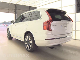 2024 Volvo XC90 Recharge Plug-In Hybrid T8 Plus Bright Theme 7-Passenger - miniatura 6