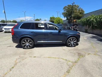 2024 Volvo XC90 Recharge Plug-In Hybrid T8 Plus Bright Theme 7-Passenger – miniatura 5