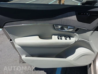 2024 Volvo XC90 Recharge Plug-In Hybrid T8 Ultimate Bright Theme 6-Passenger – miniatura 9