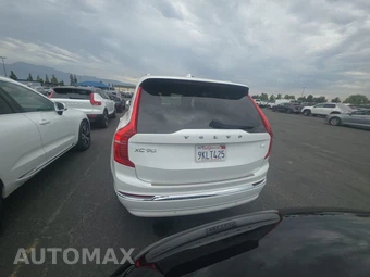 2024 Volvo XC90 Recharge Plug-In Hybrid T8 Ultimate Bright Theme 6-Passenger - miniatura 5