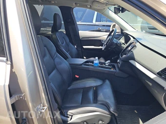2024 Volvo XC90 Recharge Plug-In Hybrid T8 Ultimate Bright Theme 6-Passenger - miniatura 8