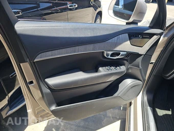 2024 Volvo XC90 Recharge Plug-In Hybrid T8 Ultimate Bright Theme 6-Passenger - miniatura 9