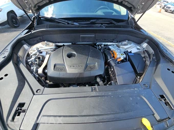 2024 Volvo XC90 Recharge Plug-In Hybrid T8 Ultimate Bright Theme 6-Passenger - miniatura 16