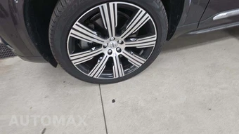 2024 Volvo XC90 Recharge Plug-In Hybrid T8 Ultimate Bright Theme 6-Passenger – miniatura 28