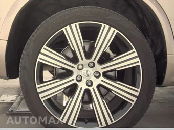 2024 Volvo XC90 Recharge Plug-In Hybrid T8 Ultimate Bright Theme 7-Passenger - miniatura 11