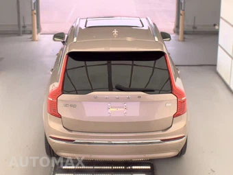 2024 Volvo XC90 Recharge Plug-In Hybrid T8 Ultimate Bright Theme 7-Passenger - miniatura 6