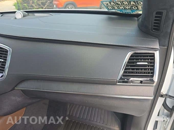 2024 Volvo XC90 Recharge Plug-In Hybrid T8 Ultimate Bright Theme 7-Passenger - miniatura 17