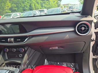 2025 Alfa Romeo Stelvio - miniatura 19