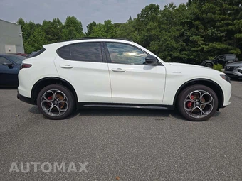 2025 Alfa Romeo Stelvio - miniatura 4