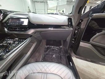 2025 Aston Martin DBX707 707 - miniatura 19