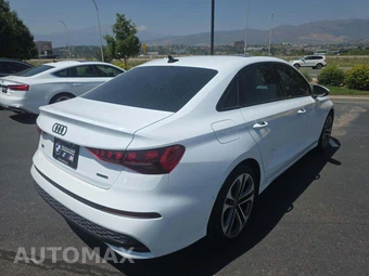 2025 Audi A3 Premium Plus 40 TFSI - miniatura 3
