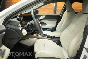 2025 Audi A5 All-new Premium Plus Hatchback 2.0 TFSI - miniatura 9