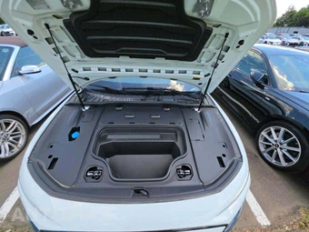 2025 Audi A6 Sportback e-tron Prestige – miniatura 18