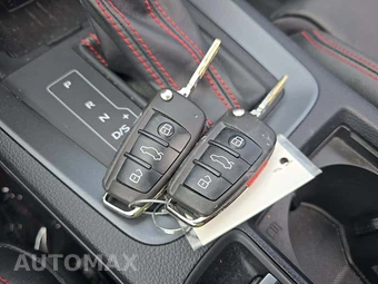 2025 Audi Q3 S line Premium Plus – miniatura 8