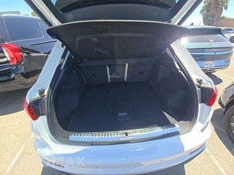 2025 Audi Q3 S line Premium – miniatura 16