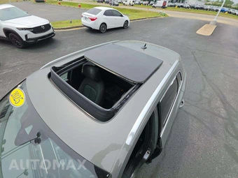 2025 Audi Q3 S line Premium – miniatura 9