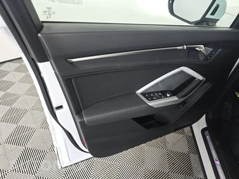 2025 Audi Q3 S line Premium - miniatura 9