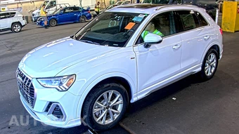 2025 Audi Q3 S line Premium