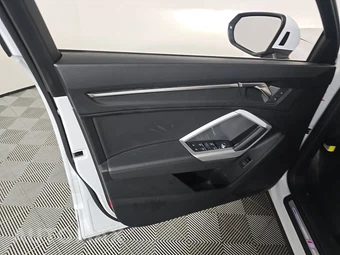 2025 Audi Q3 S line Premium – miniatura 9