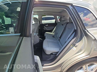 2025 Audi Q5 Plug-In Hybrid S line Premium Plus 55 TFSI - miniatura 10