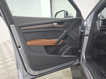 2025 Audi Q5 S line Prestige 45 TFSI - miniatura 9