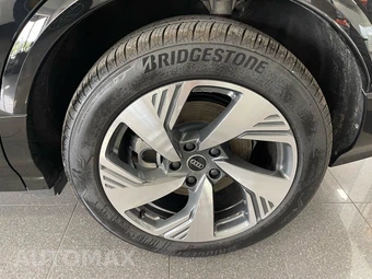 2025 Audi Q6 e-tron Premium Plus - miniatura 22
