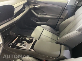 2025 Audi Q6 e-tron Premium Plus - miniatura 28
