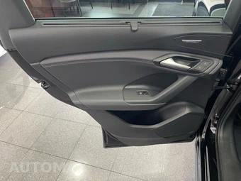 2025 Audi Q6 e-tron Premium Plus - miniatura 31
