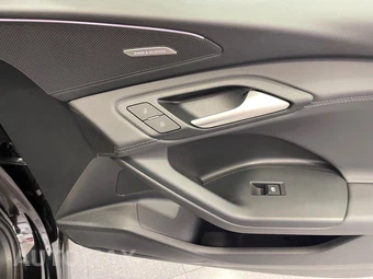 2025 Audi Q6 e-tron Premium Plus - miniatura 38