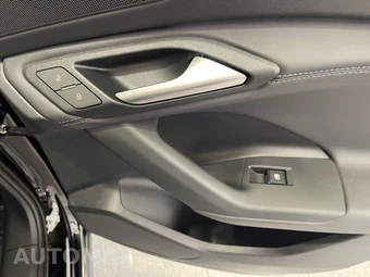 2025 Audi Q6 e-tron Premium Plus - miniatura 43