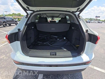 2025 Audi Q6 e-tron Prestige – miniatura 11
