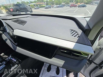 2025 Audi Q6 e-tron Prestige – miniatura 17