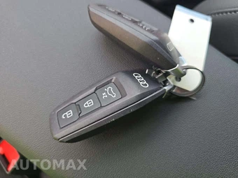 2025 Audi Q6 e-tron Prestige – miniatura 5