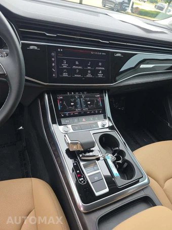 2025 Audi Q7 Premium Plus 55 TFSI – miniatura 10