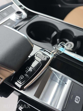 2025 Audi Q7 Premium Plus 55 TFSI – miniatura 8