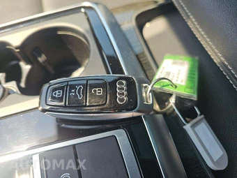 2025 Audi Q7 Premium Plus 55 TFSI - miniatura 5