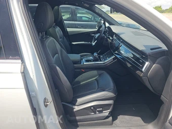 2025 Audi Q7 Premium Plus 55 TFSI - miniatura 8