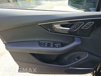 2025 Audi Q7 Premium Plus 55 TFSI - miniatura 9
