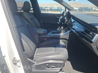 2025 Audi Q7 Premium Plus 55 TFSI - miniatura 8